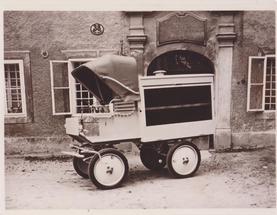 Die erste Kutsche zur Brotlieferung
